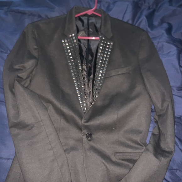 Men’s black blazer with studs. 40 LARGE - Picture 10 of 10